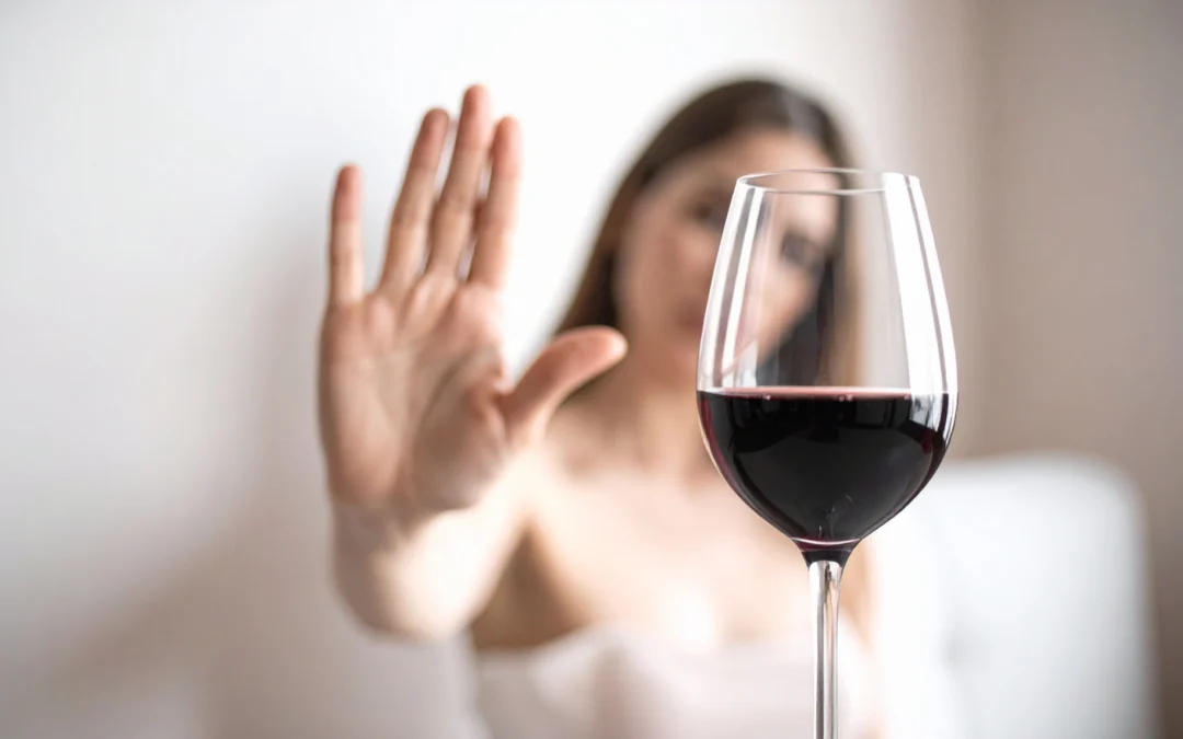 Kratom And Alcohol: Why Mixing Them Can Be Dangerous